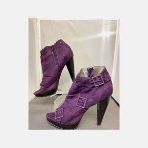 QUPID Purple Faux Leather Womens Boots Size 5.5